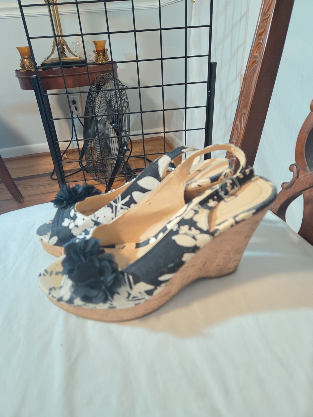 CL by Chinese Laundry Black and Cream Floral Wedge Sandals - Picture 2 of 5